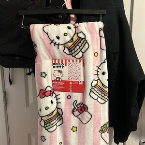 hamburger hello kitty throw blanket